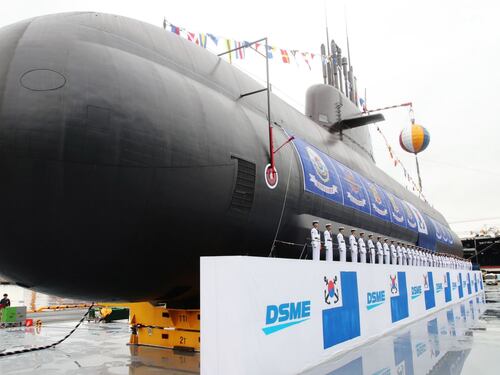 Corea del Sud, svelato il primo sottomarino strategico
