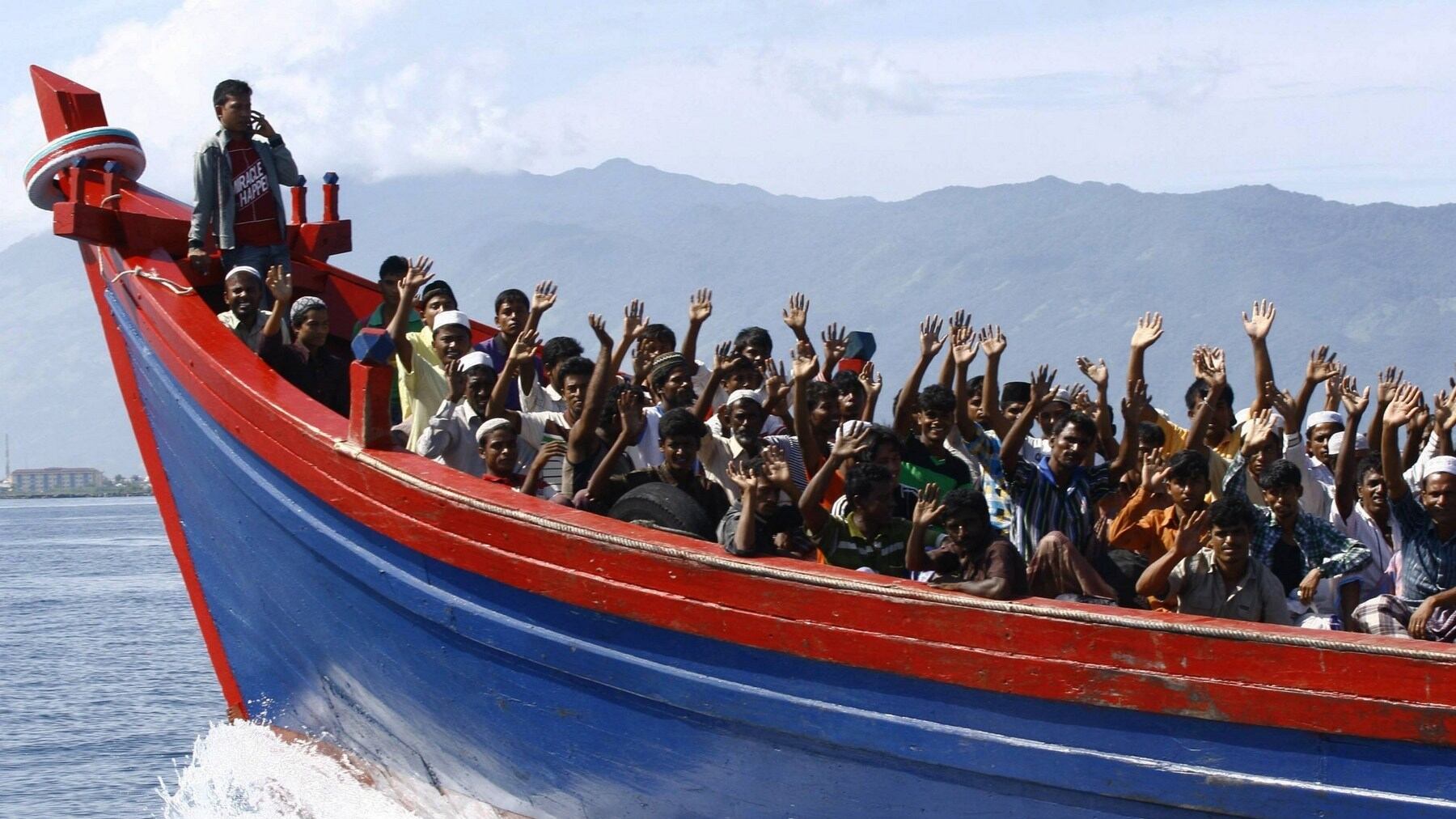 Arrivi fantasma "Sono già 7mila gli irregolari" Il governo frena