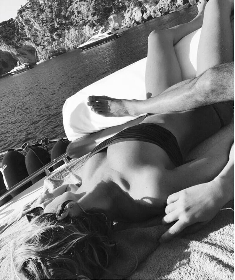 Alessia Marcuzzi, l'estate sexy 15