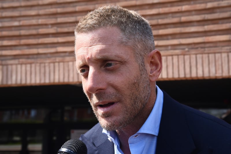 Lapo Elkann e la ragazza misteriosa 8