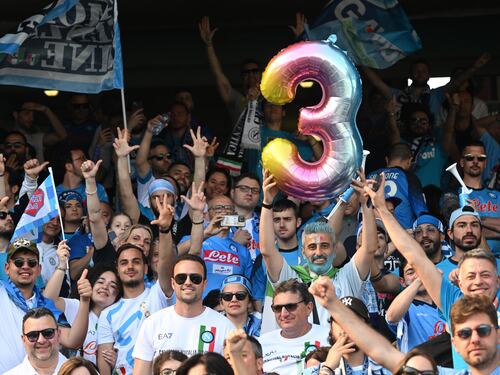 Il Napoli Campione al Maradona: le immagini della festa scudetto con la Fiorentina