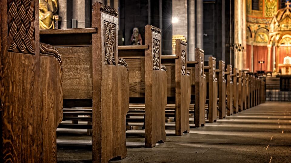 Traffico di eroina in chiesa: arrestati sei migranti