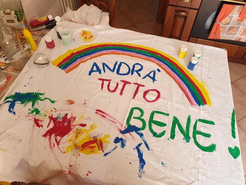 "Andrà tutto bene", il messaggio di speranza dei bimbi italiani 12