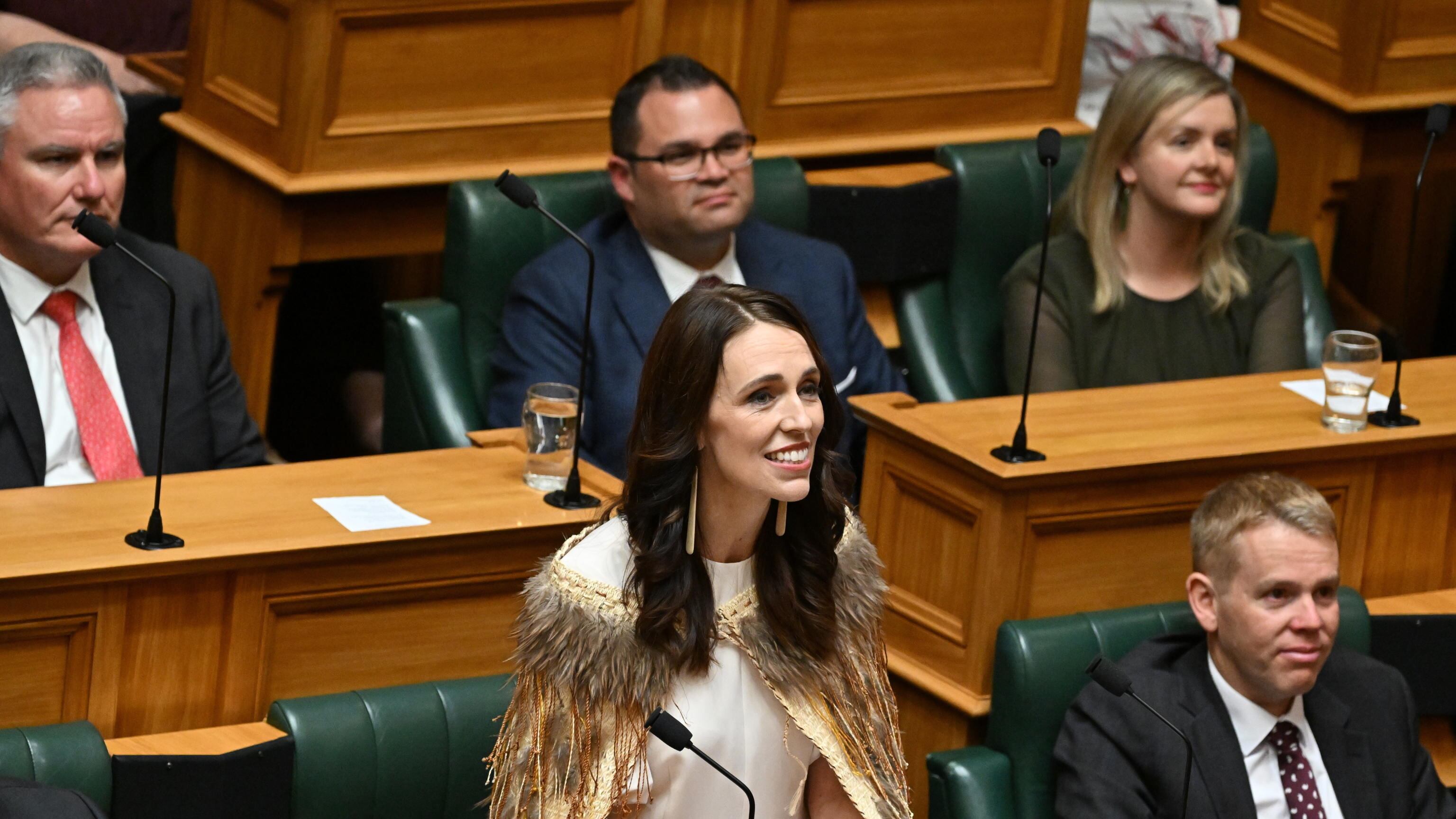 Il saluto di Jacinda: "Sì ai leader gentili"