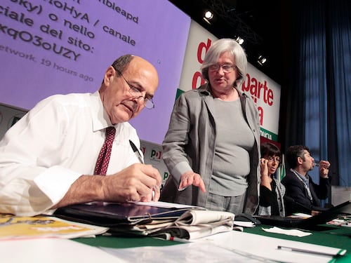 Bersani: "Riconosceremo le coppie gay"