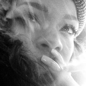 Rihanna choc festeggia la giornata della cannabis 6