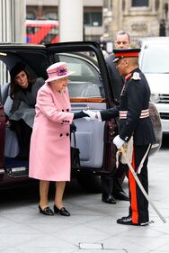 Regina Elisabetta II, gli impegni ufficiali: foto 8