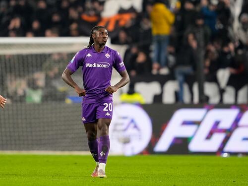 La comica stucchevole e ossessiva di Moise Kean