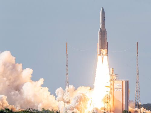 Guyana francese, il lancio del satellite Edrs