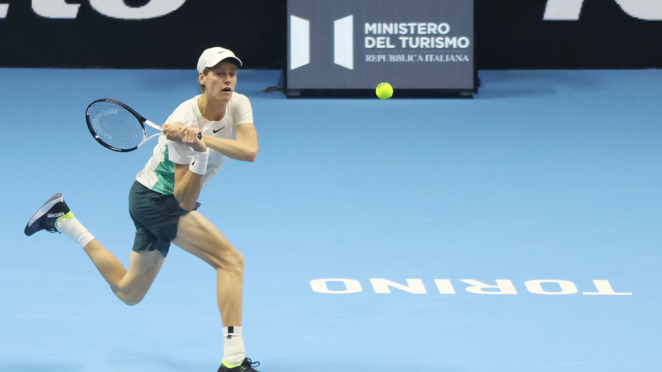 Atp Finals, debutto vincente per Sinner: batte Tsitsipas in due set