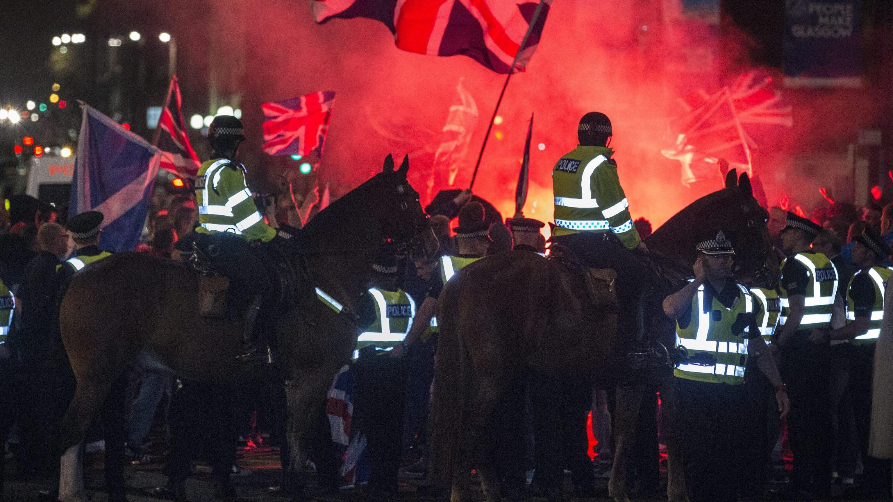 Scozia, tensione a Glasgow tra unionisti e indipendentisti
