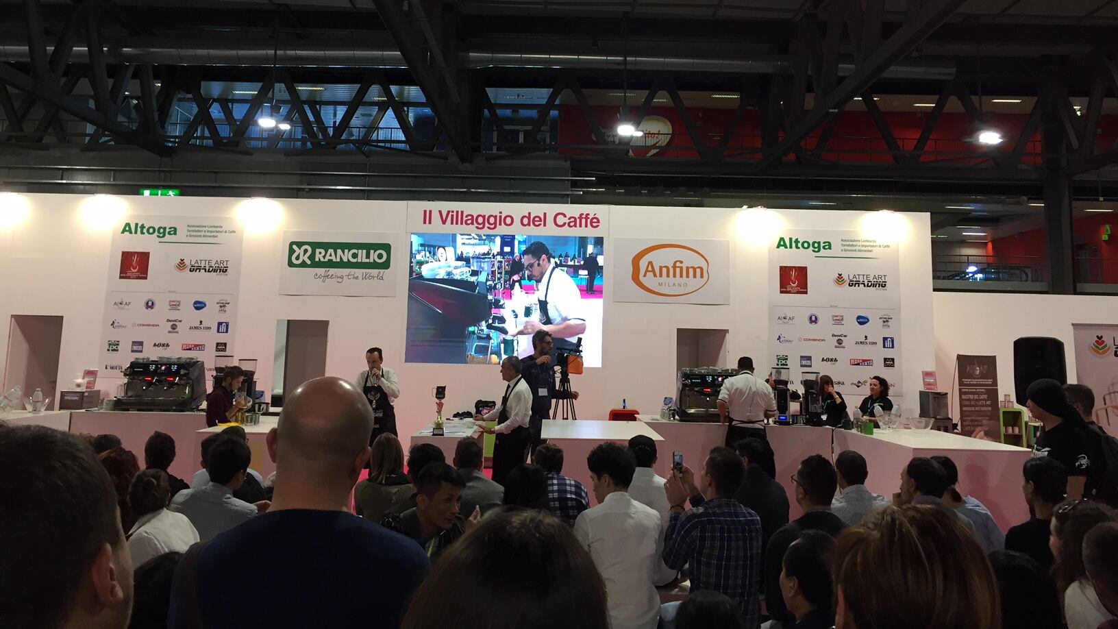 Doppia sfida: mondiale di Cake Design e fantasie al caffé con spezie