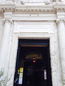 Chiesa trasformata in moschea: ecco le immagini dall'interno 10