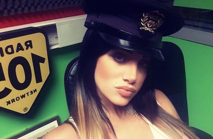 Marika Fruscio sexy poliziotta 1