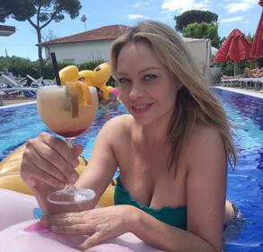 Anna Falchi hot, topless su Instagram 18