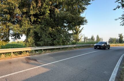 Agente di polizia locale morto durante un inseguimento: le immagini dal luogo dell'incidente 3