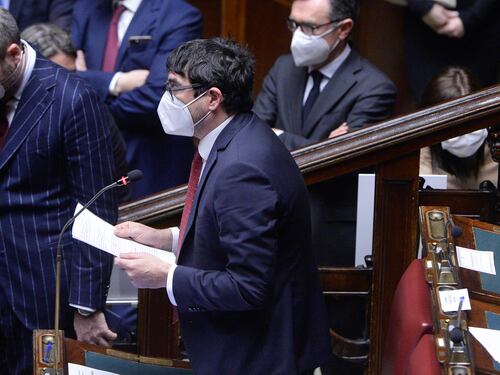 La sinistra vuole l'utero in affitto, ma gratis