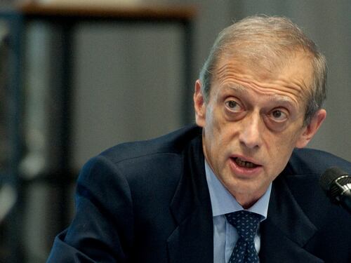 Anci, Fassino paga mezzo milione al "Sole" per un servizio che ha già