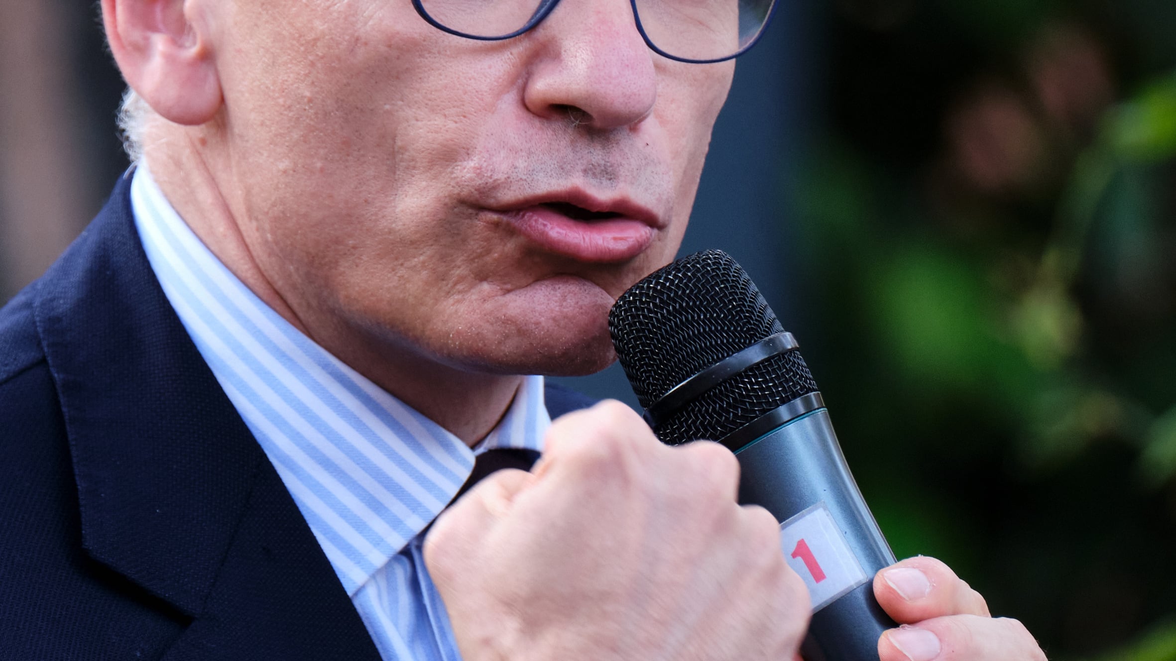 Letta ora va in tv a "vendere" le tasse (con l'aiuto di Prodi)