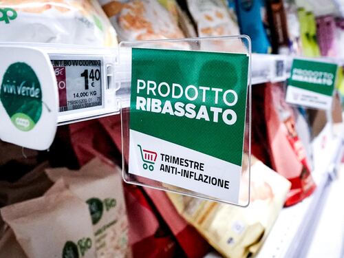 "Cosa buona". Il carrello tricolore della Meloni piace pure alla Coop