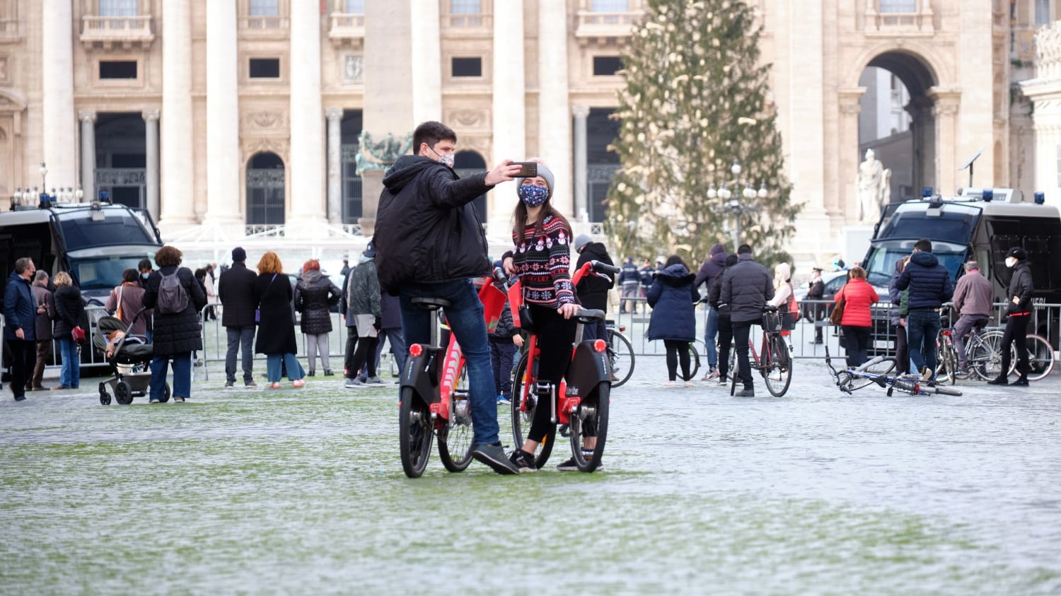 Covid, il "picchetto" di fine anno Cosa è successo il 30 dicembre