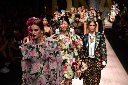 Monica Bellucci e le star in passerella per Dolce & Gabbana 12