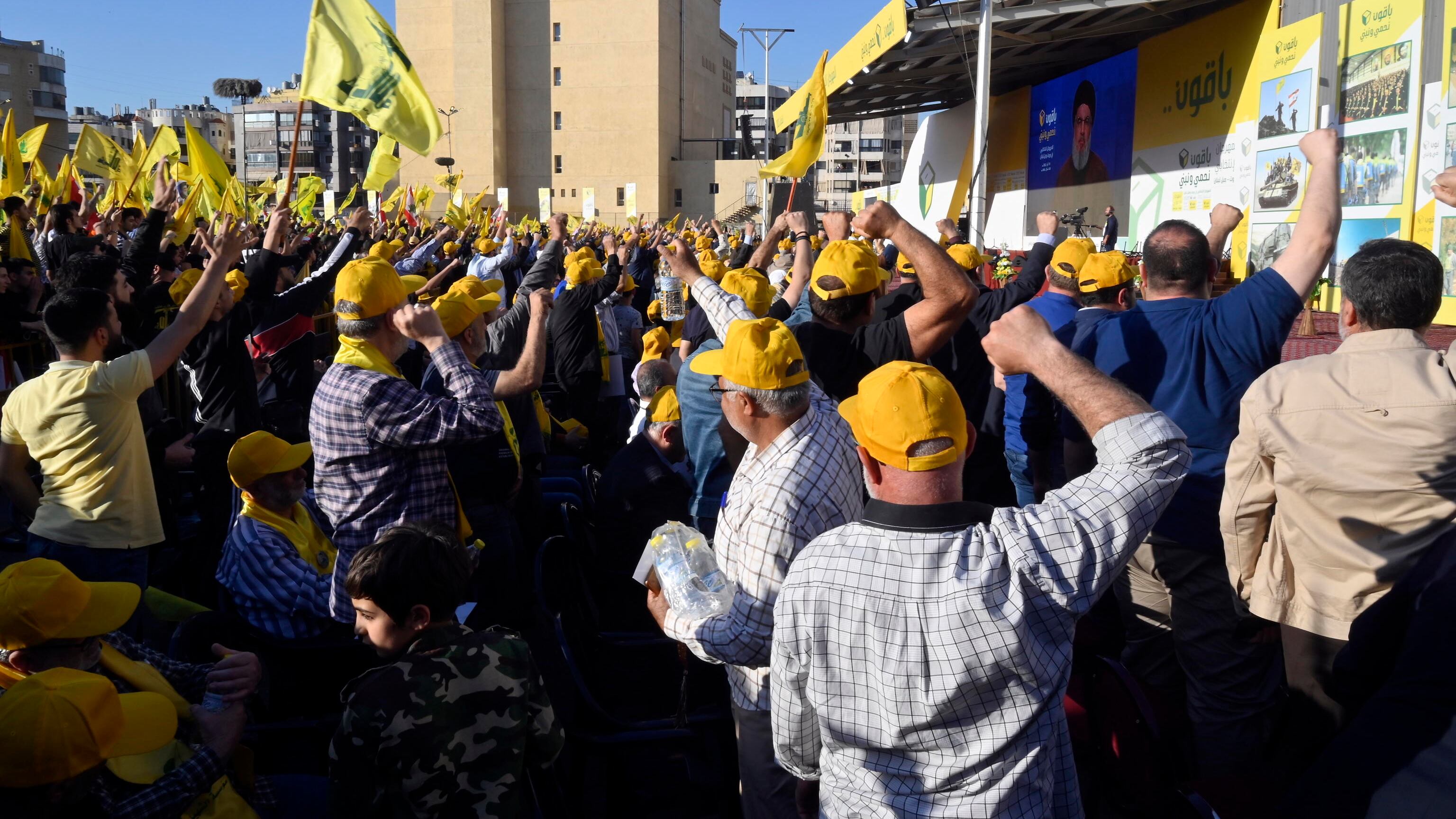 Il Libano va allo scrutinio al buio. Hezbollah testa la sua forza