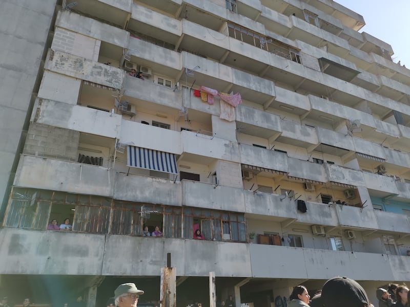 Scampia, al via l'abbattimento della vela verde 7
