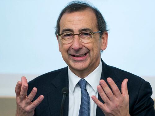 Sala vuole riaprire le scuole Ma serve il 20% di aule in più