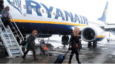 Troppa puzza in aereo Atterraggio d'emergenza per un volo Ryanair