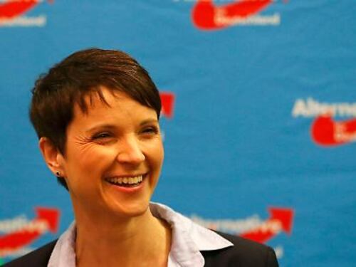 Petry, ecco chi è l'anti-Merkel