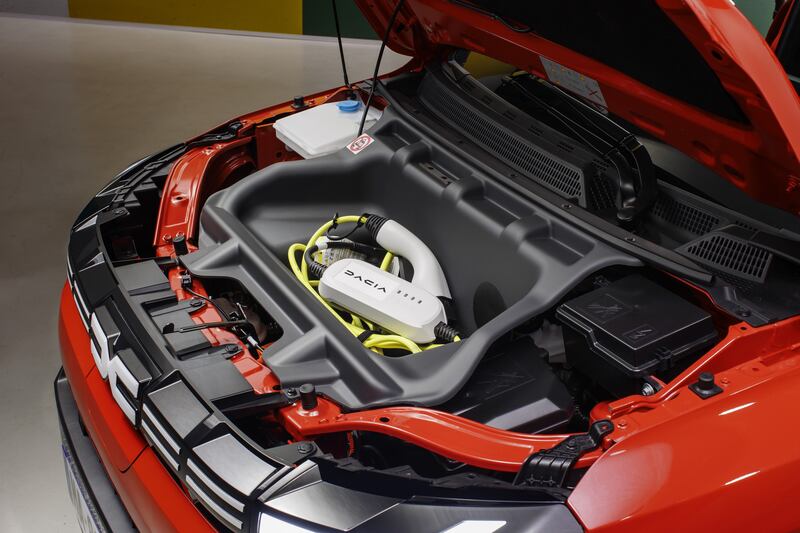 Dacia Spring 2024: guarda tutte le foto di interni ed esterni 15