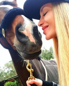 Asia Nuccetelli e Antonella Mosetti, le foto più sexy 1