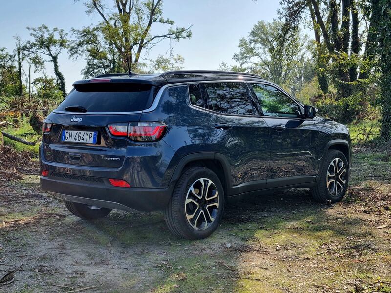 Jeep Compass e-Hybrid: guarda la gallery della prova su strada 5
