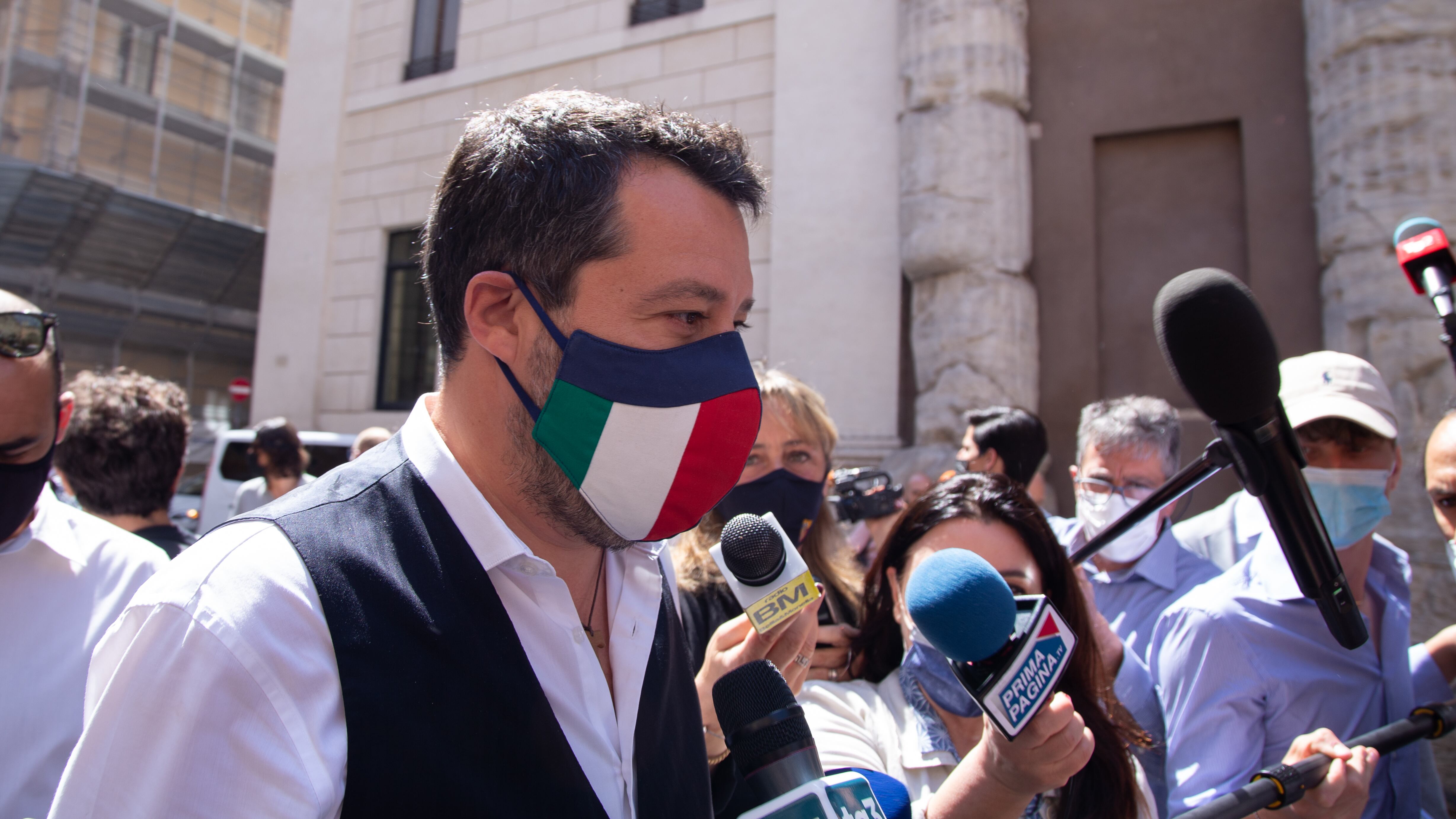 Salvini e Di Maio, pressing su Draghi. Il premier cauto sulla revoca dell'emergenza