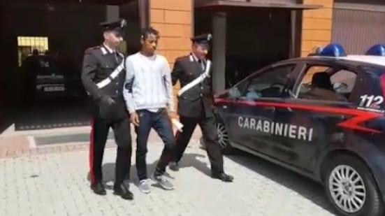Spacciano ai minori al centro di accoglienza. Scoperto nel Reggiano il giro di spaccio dei profughi