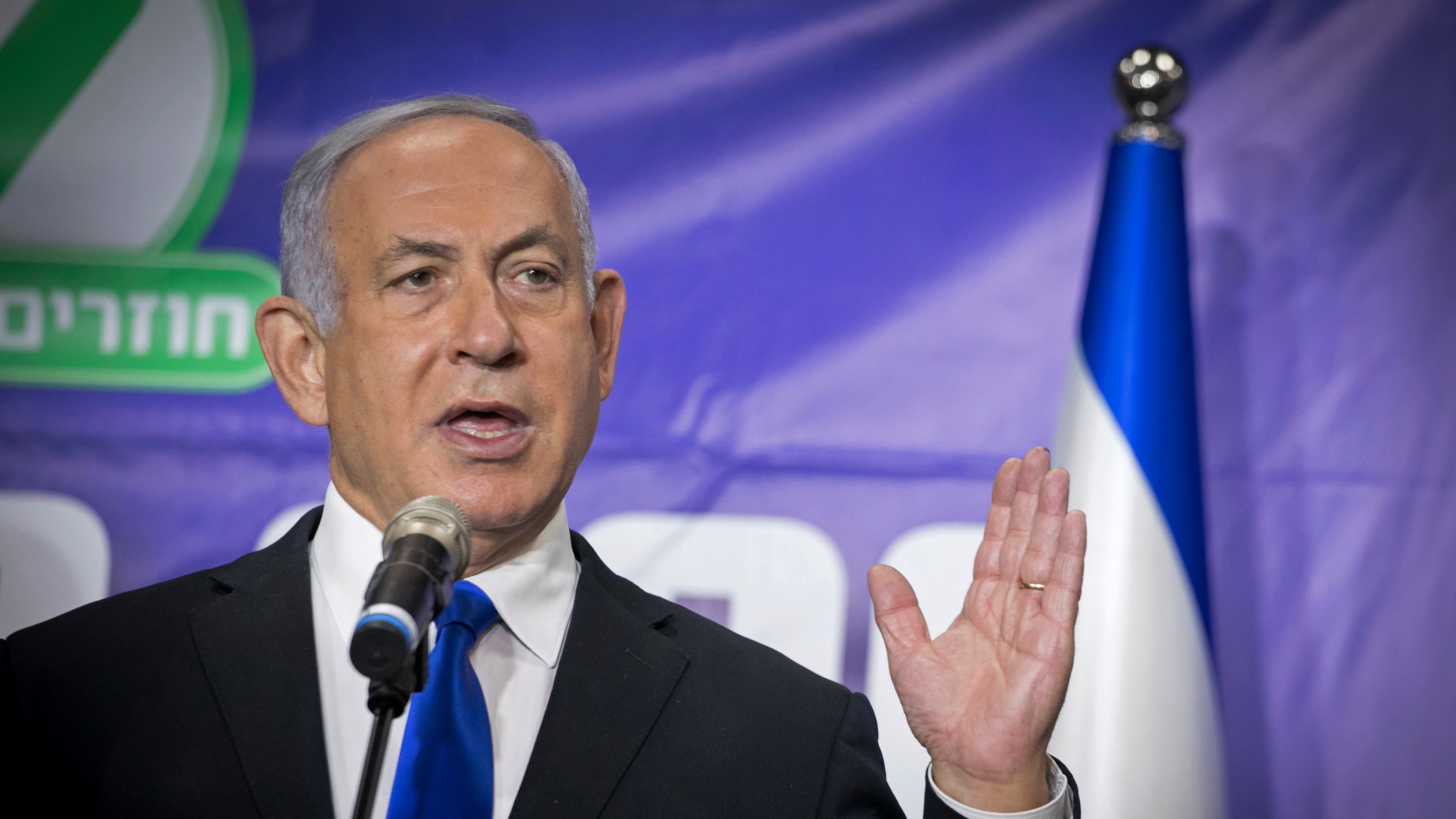 Israele, lite per il governo senza Bibi. Il centrista Lapid: Netanyahu pericoloso
