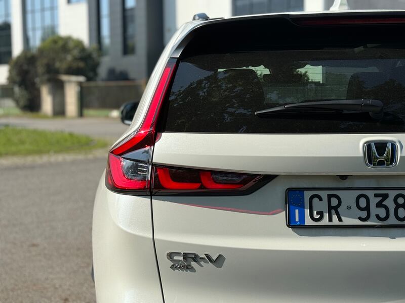 Honda CR-V: guarda la gallery del nuovo SUV ibrido 4x4 dagli ottimi consumi 9
