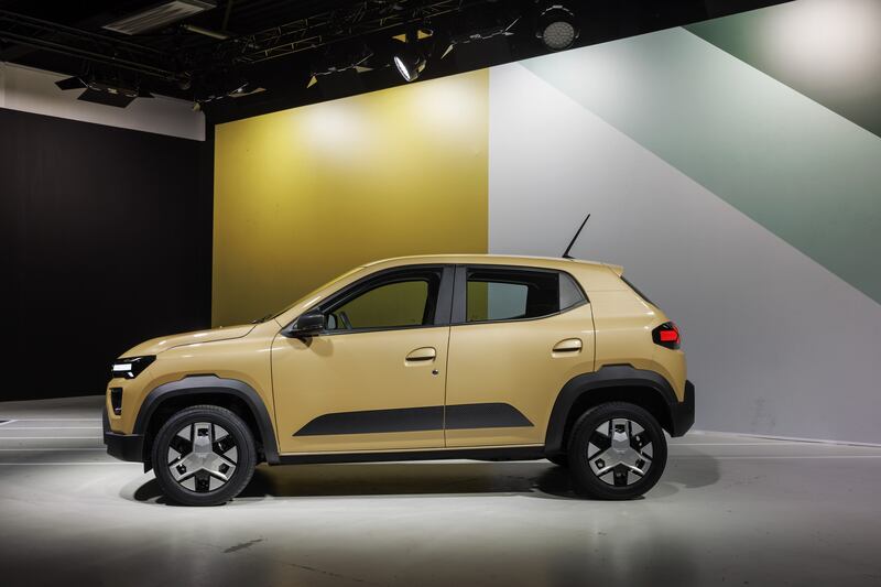 Dacia Spring 2024: guarda tutte le foto di interni ed esterni 2