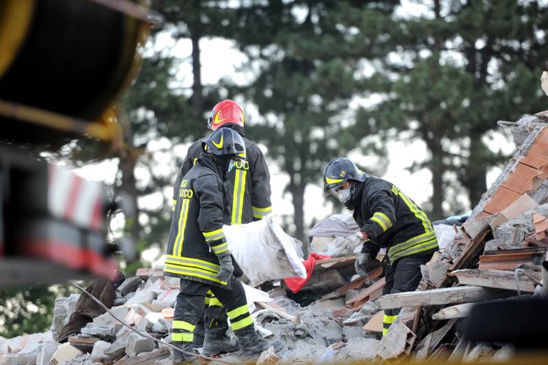 Emma Marrone sensibilizza i fan per il terremoto: foto 20