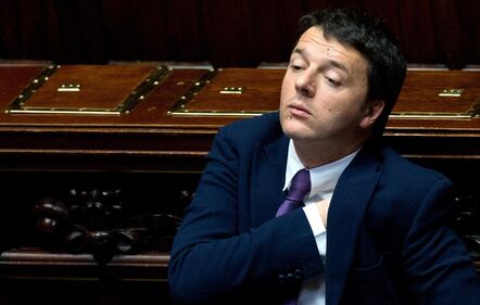 Caffè, succo, evidenziatori in bocca: le distrazioni di Matteo 11