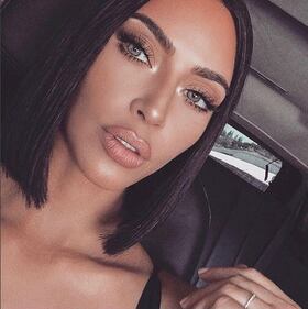 Kim Kardashian, selfie hot su Instagram 2