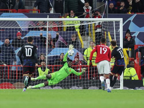 Champions, Onana regala la vittoria allo United. Vincono tutte le big