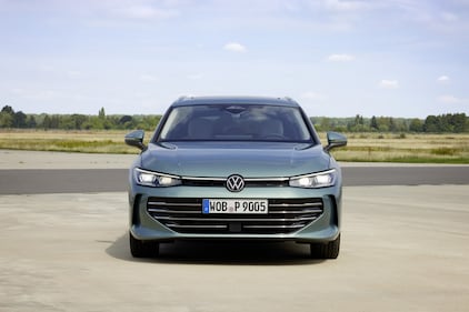 Volkswagen Passat: guarda tutte le foto 8