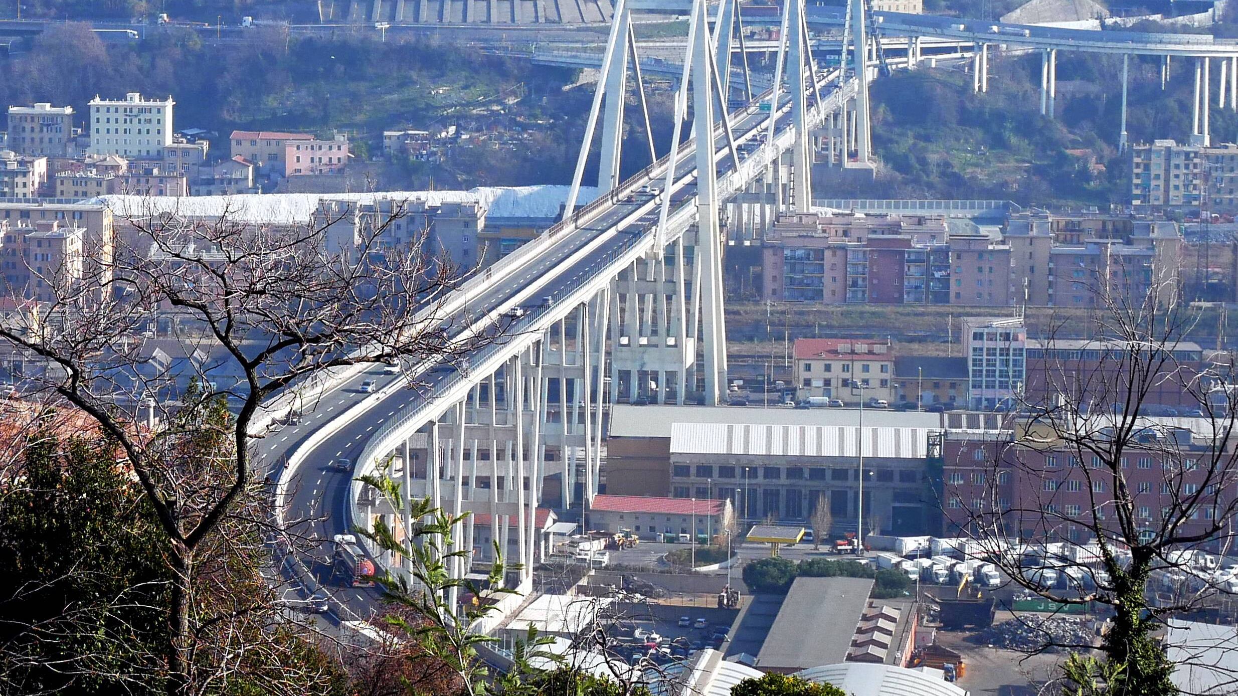 L'ultimatum di Giovanni Toti: "Autostrade ha 5 giorni per piano abbattimento"