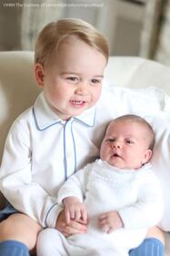 Le prime foto della principessa Charlotte 2