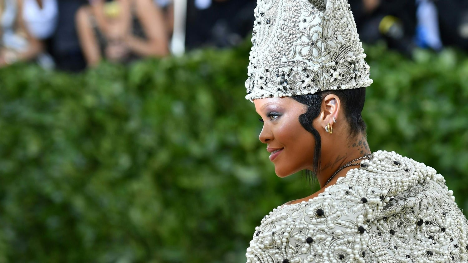 Quella sfilata "vaticana" del MET Gala tacciata di blasfemia