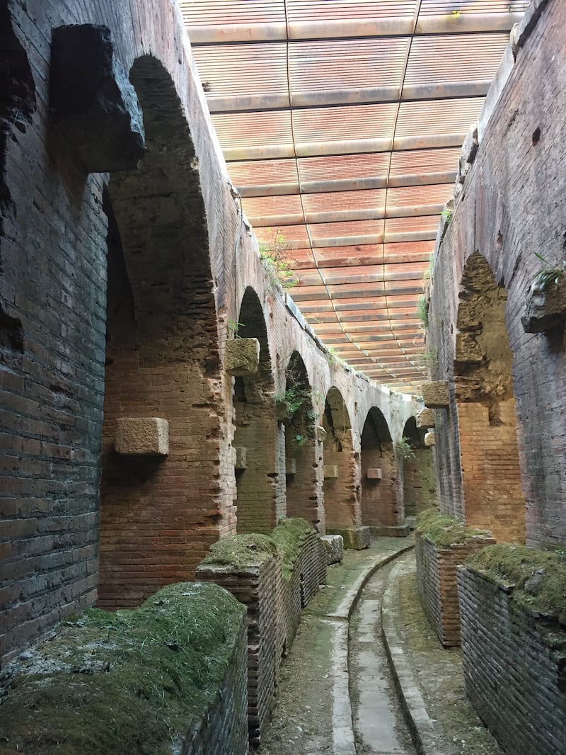 Nella Capua romana "l'altro Colosseo" 9