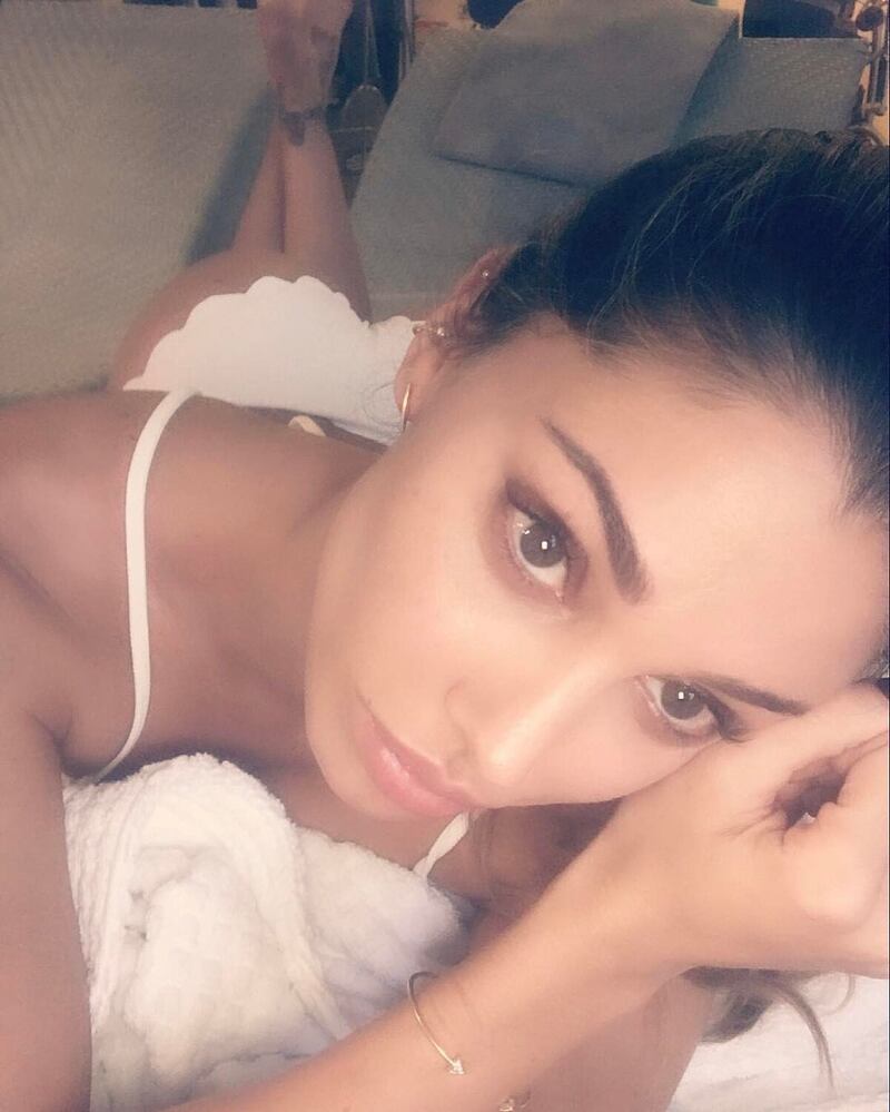 Belen Rodriguez sexy sui social network 27