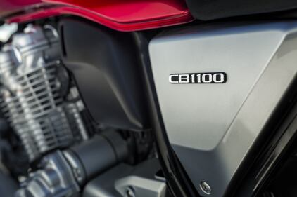 Prova Honda CB1100 9